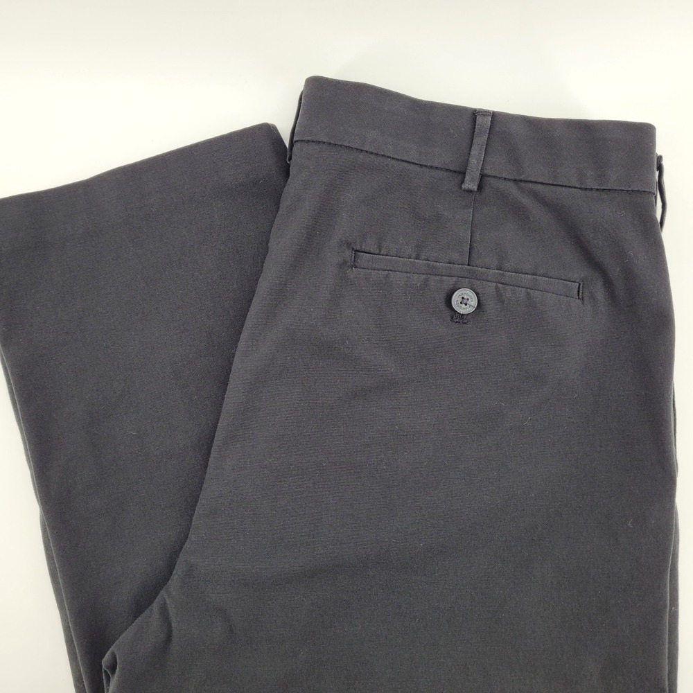 Van Heusen Flex Mens Preppy Black Straight Fit Stretch Pants 34x34 (32.5 Inseam)
